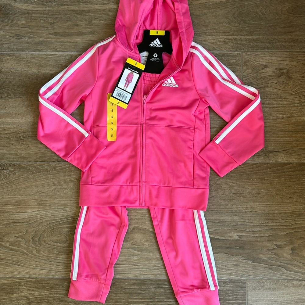Adidas 2-piece girls size 5 pink hooded zipper 2-piece track suit NWT